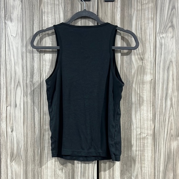 Nike Black Fitted Tank Top - Picture 3 of 4